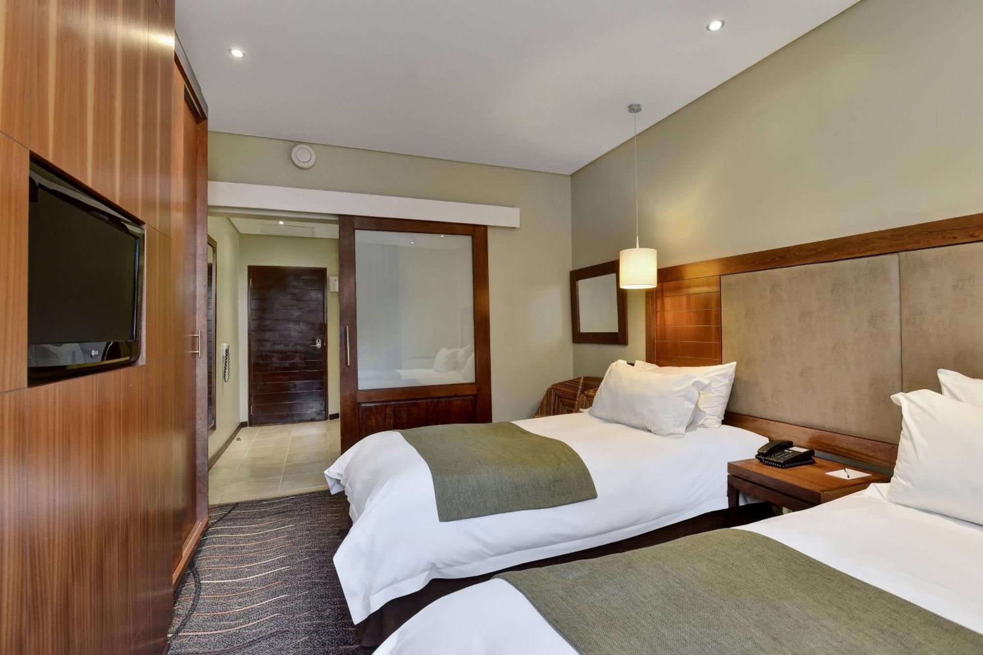 Protea Hotel By Marriott Clarens Luaran gambar